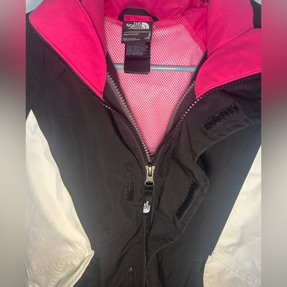 The North Face Pink and Black Girls' Jacket - Picture 4 of 7